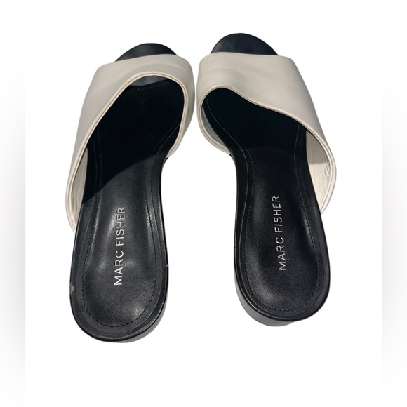 Marc Fisher Leather Heeled White Mules - Oditi Size 8.5 M - Picture 3 of 7